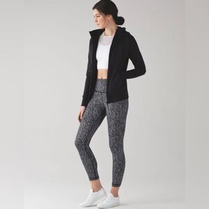 Lululemon High Times Pant‎ Legging in Luon Suited Jacquard Black White, Size 4